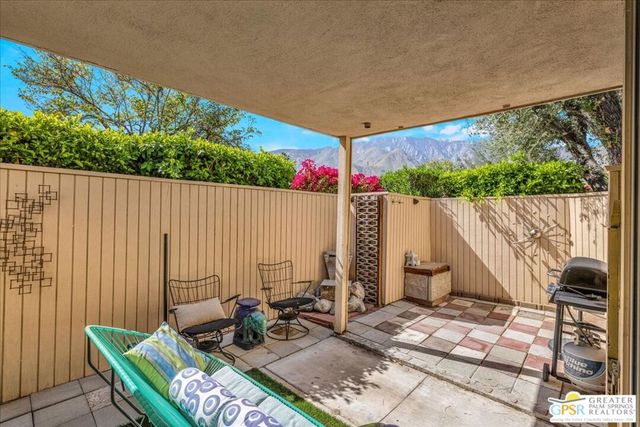 360 Cabrillo Road 220, Palm Springs, CA 92262
