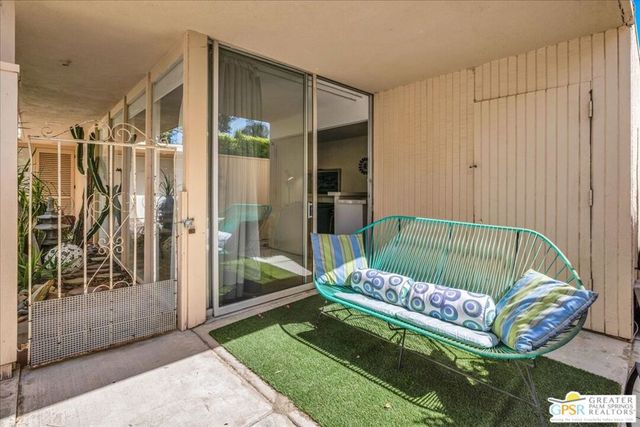 360 Cabrillo Road 220, Palm Springs, CA 92262