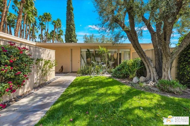 360 Cabrillo Road 220, Palm Springs, CA 92262
