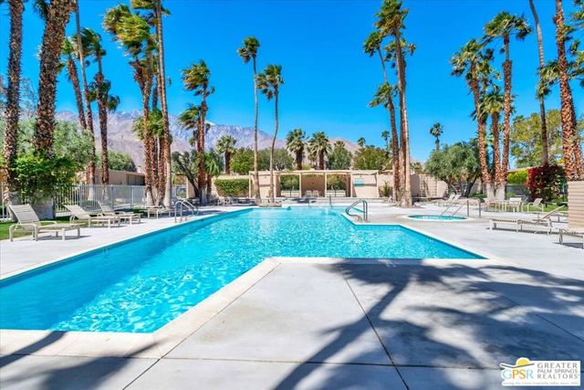 360 Cabrillo Road 220, Palm Springs, CA 92262