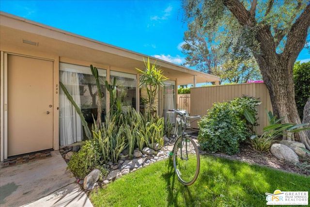 360 Cabrillo Road 220, Palm Springs, CA 92262