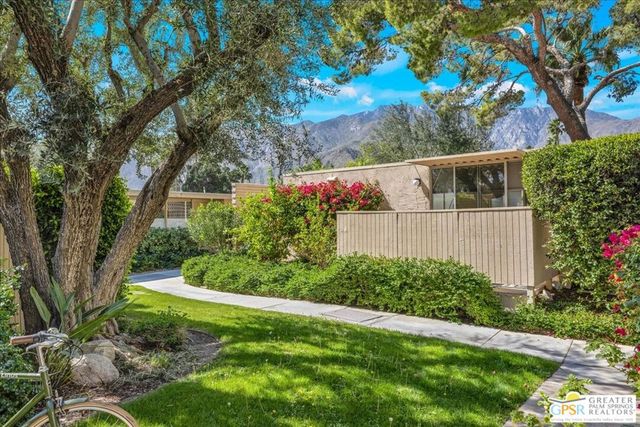 360 Cabrillo Road 220, Palm Springs, CA 92262