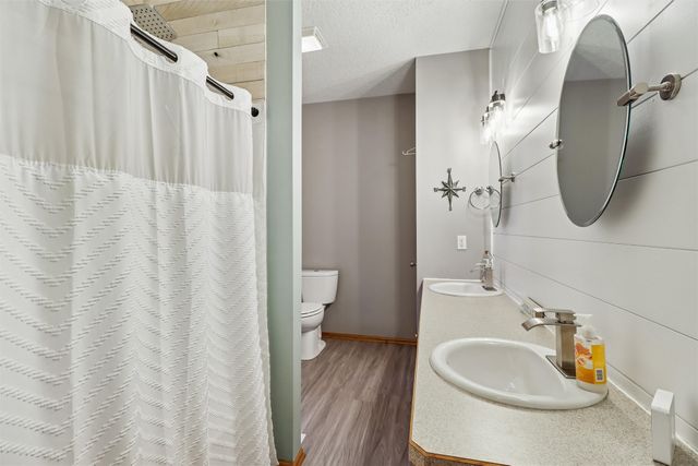 1504 W Jackson Avenue, Indianola, IA 50125