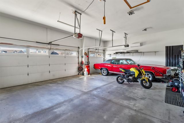 1504 W Jackson Avenue, Indianola, IA 50125