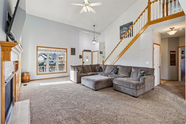 1504 W Jackson Avenue, Indianola, IA 50125