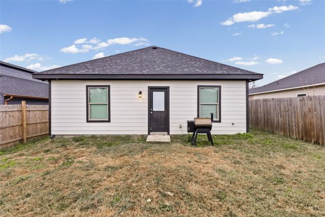 1326 Hemphill Street, Greenville, TX 75401