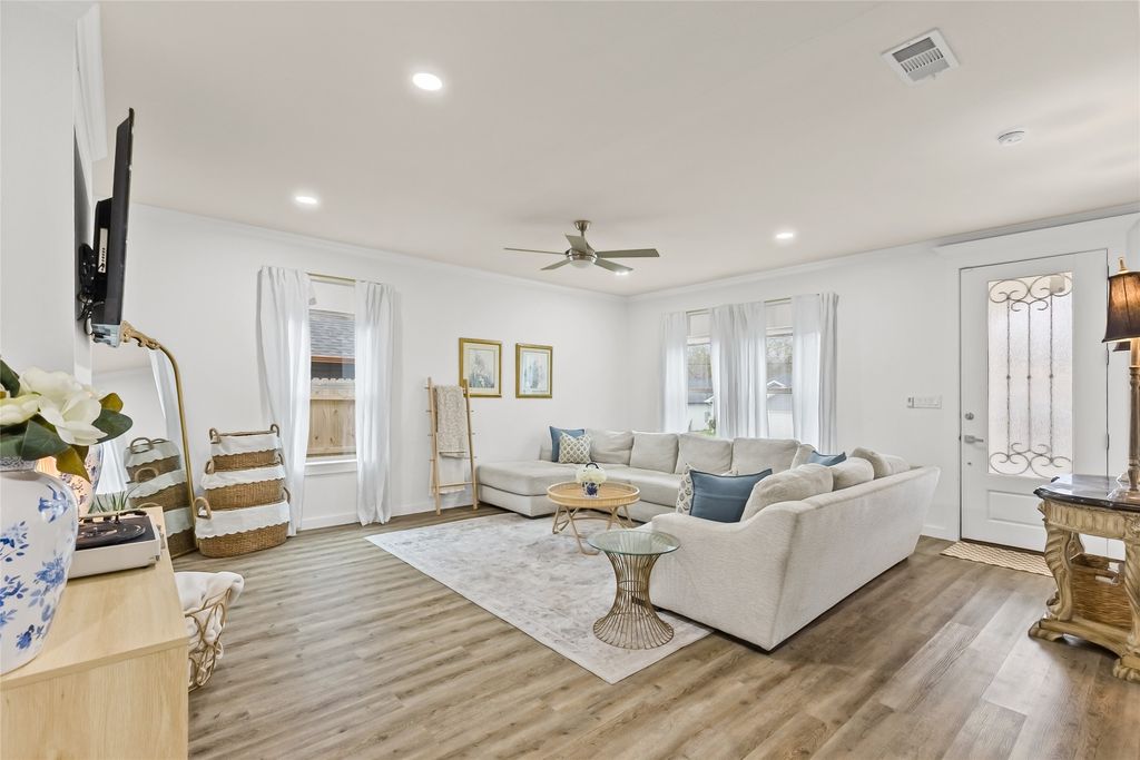 1326 Hemphill Street, Greenville, TX 75401