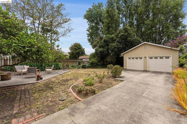 127 Behrens St, El Cerrito, CA 94530