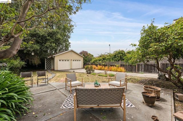 127 Behrens St, El Cerrito, CA 94530