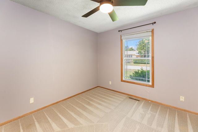 143 W NORTHWIND DR, Valley Center, KS 67147