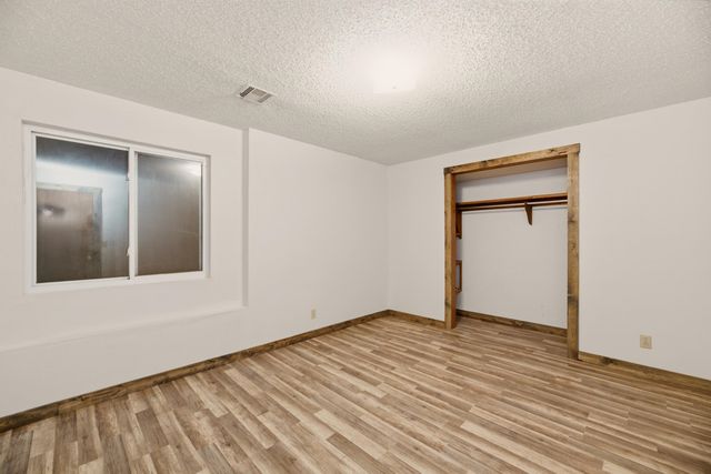 143 W NORTHWIND DR, Valley Center, KS 67147