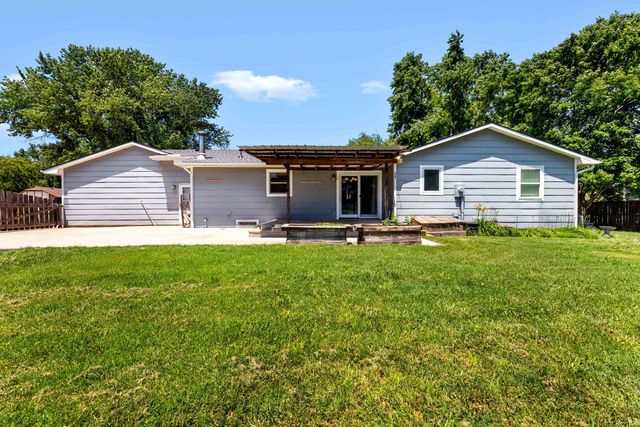 143 W NORTHWIND DR, Valley Center, KS 67147