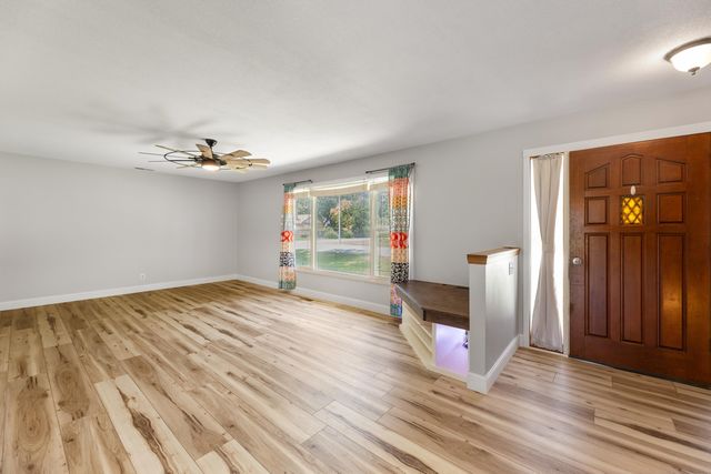 143 W NORTHWIND DR, Valley Center, KS 67147