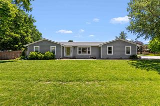 143 W NORTHWIND DR, Valley Center, KS 67147
