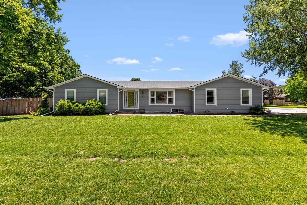 143 W NORTHWIND DR, Valley Center, KS 67147