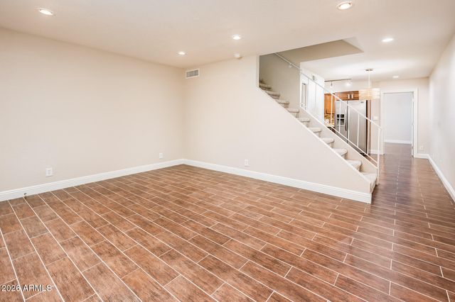 601 E PALO VERDE Drive 8, Phoenix, AZ 85012