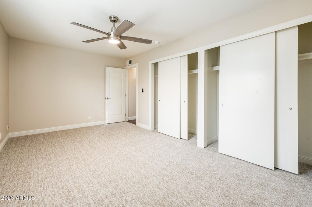 Image 31 of property listing at 601 E PALO VERDE Drive 8, Phoenix, AZ 85012