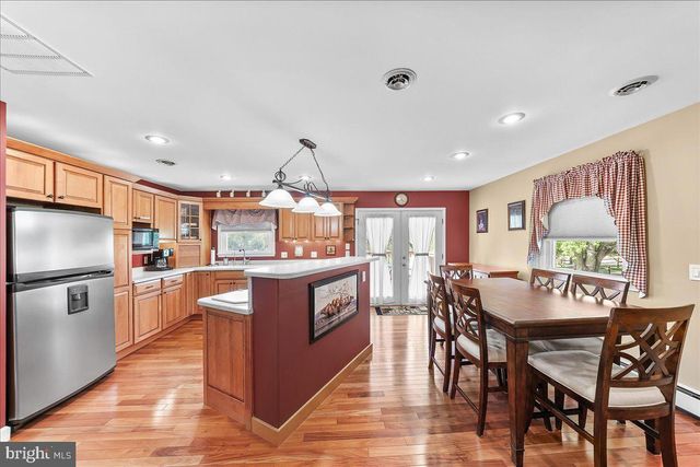 691 STATE RD, West Grove, PA 19390