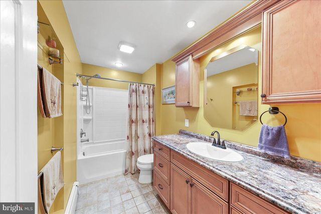 691 STATE RD, West Grove, PA 19390