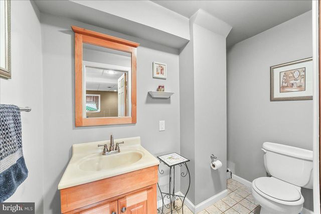691 STATE RD, West Grove, PA 19390