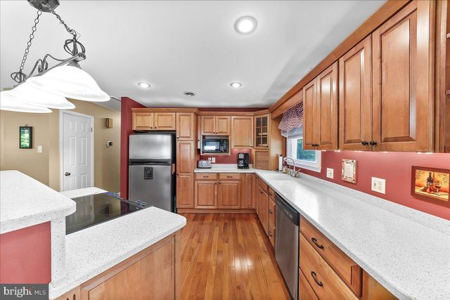 691 STATE RD, West Grove, PA 19390