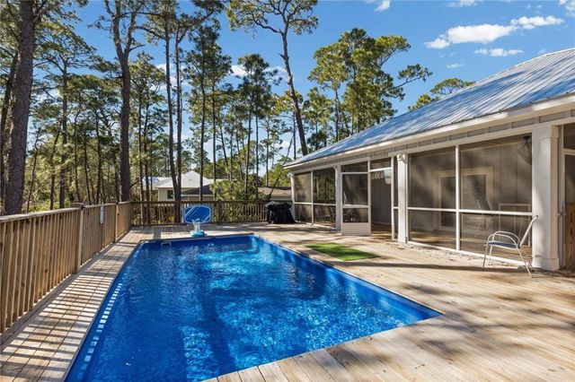 501 Conde Avenue, Dauphin Island, AL 36528