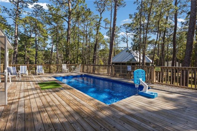 501 Conde Avenue, Dauphin Island, AL 36528