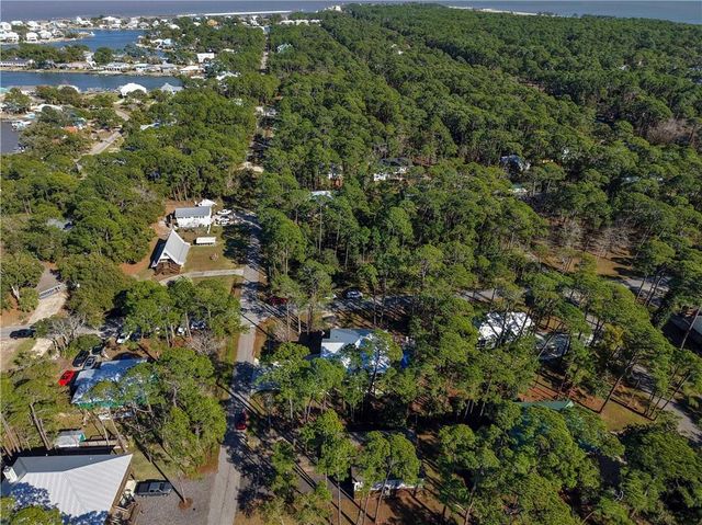 501 Conde Avenue, Dauphin Island, AL 36528