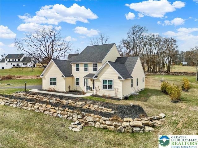 2645 Longridge Drive, Lower Saucon Twp, PA 18055