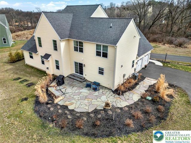 2645 Longridge Drive, Lower Saucon Twp, PA 18055