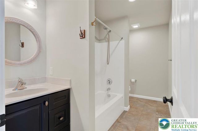 2645 Longridge Drive, Lower Saucon Twp, PA 18055