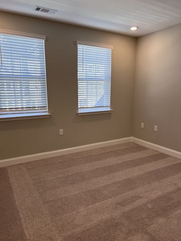 1000 Vintage Green Lane Unit 204, Franklin, TN 37064