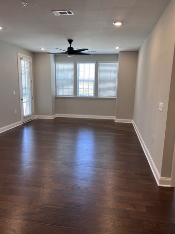 1000 Vintage Green Lane Unit 204, Franklin, TN 37064
