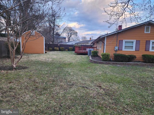 5481 MORRIS AVE, Suitland, MD 20746