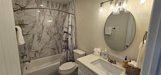 18103 Shaman Drive, Galveston, TX 77554