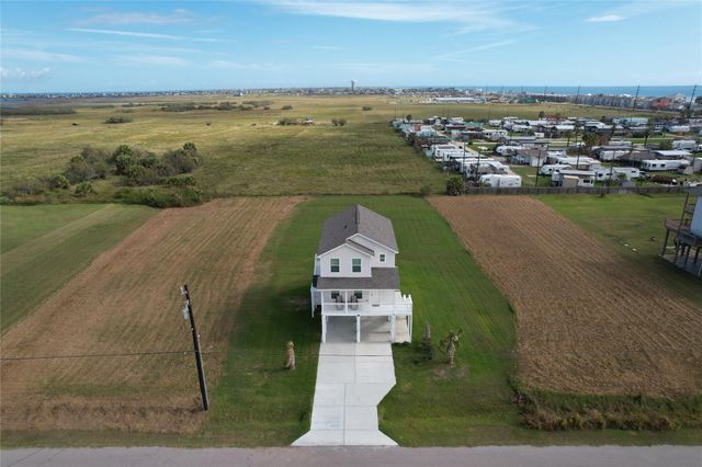 18103 Shaman Drive, Galveston, TX 77554