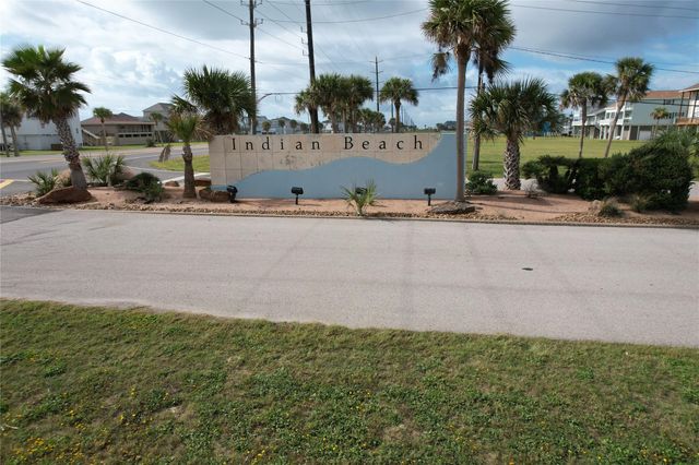 18103 Shaman Drive, Galveston, TX 77554