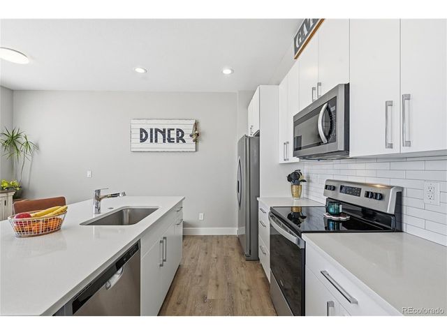 547 S Main St, Byers, CO 80103