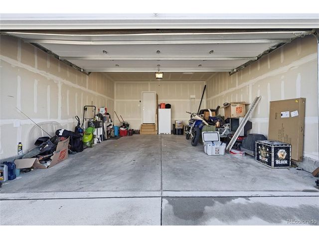 547 S Main St, Byers, CO 80103