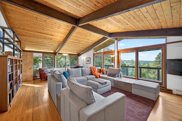 2715 Salem Road SW, Rochester, MN 55902