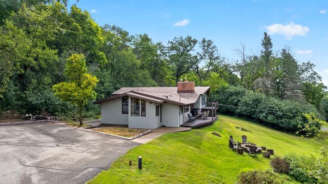 2715 Salem Road SW, Rochester, MN 55902