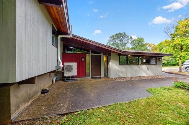 2715 Salem Road SW, Rochester, MN 55902