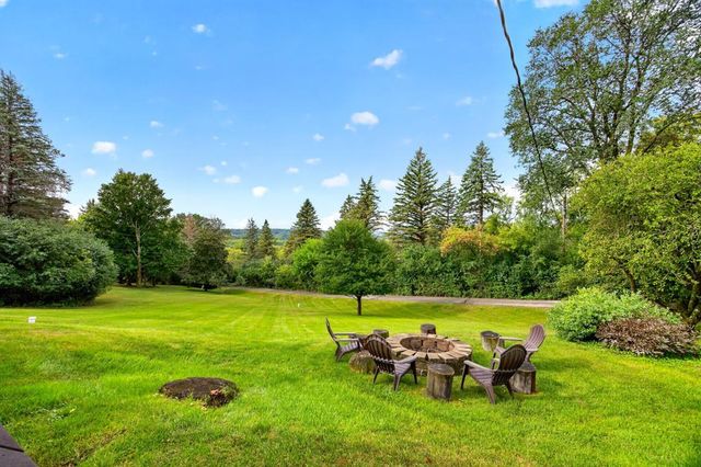 2715 Salem Road SW, Rochester, MN 55902