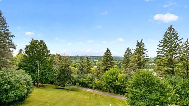 2715 Salem Road SW, Rochester, MN 55902