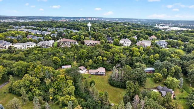 2715 Salem Road SW, Rochester, MN 55902