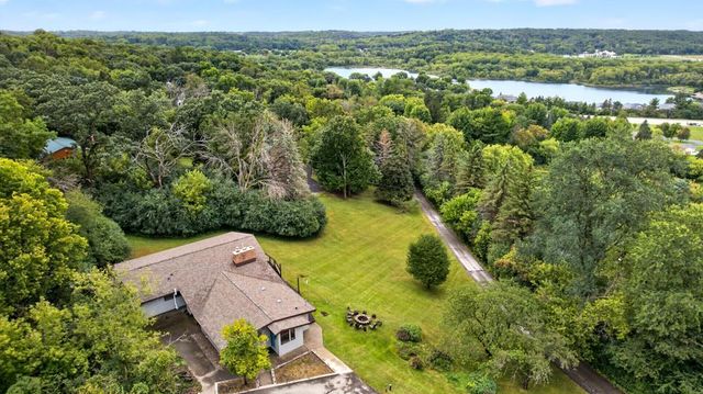 2715 Salem Road SW, Rochester, MN 55902