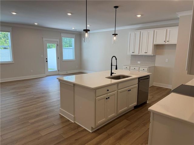 4230 Oak View Lane, Gainesville, GA 30504