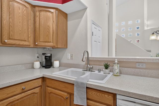 3236 Renaissance Drive SE, Rio Rancho, NM 87124