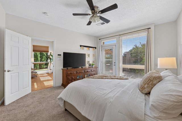 3236 Renaissance Drive SE, Rio Rancho, NM 87124