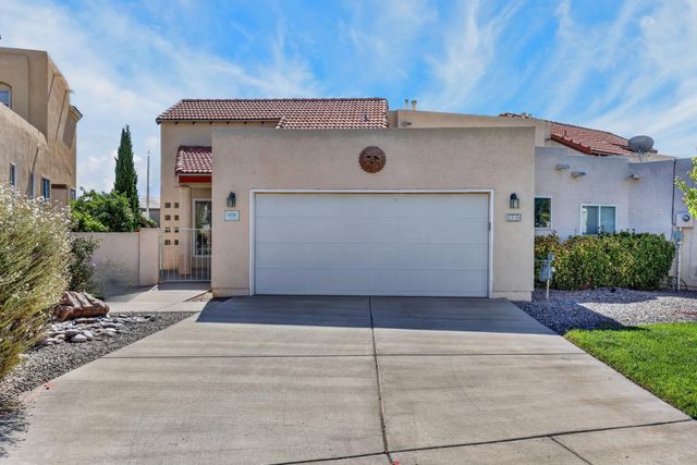 3236 Renaissance Drive SE, Rio Rancho, NM 87124